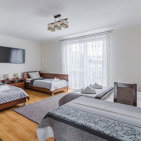 ウストカ Ramzes Bed & Breakfast エクステリア 写真