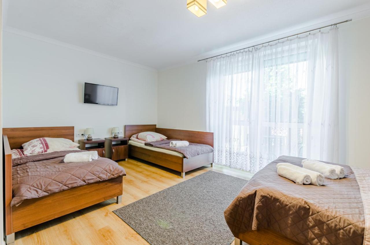ウストカ Ramzes Bed & Breakfast エクステリア 写真
