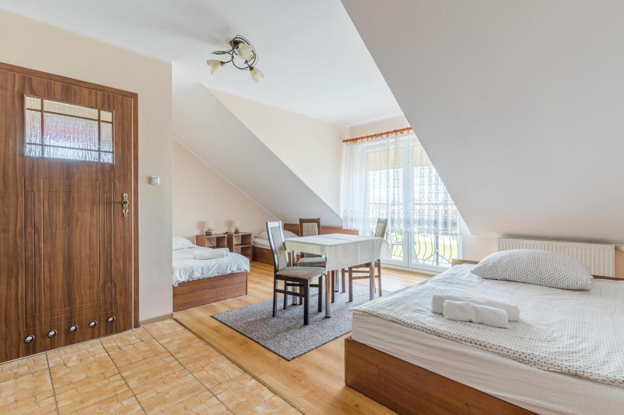 ウストカ Ramzes Bed & Breakfast エクステリア 写真