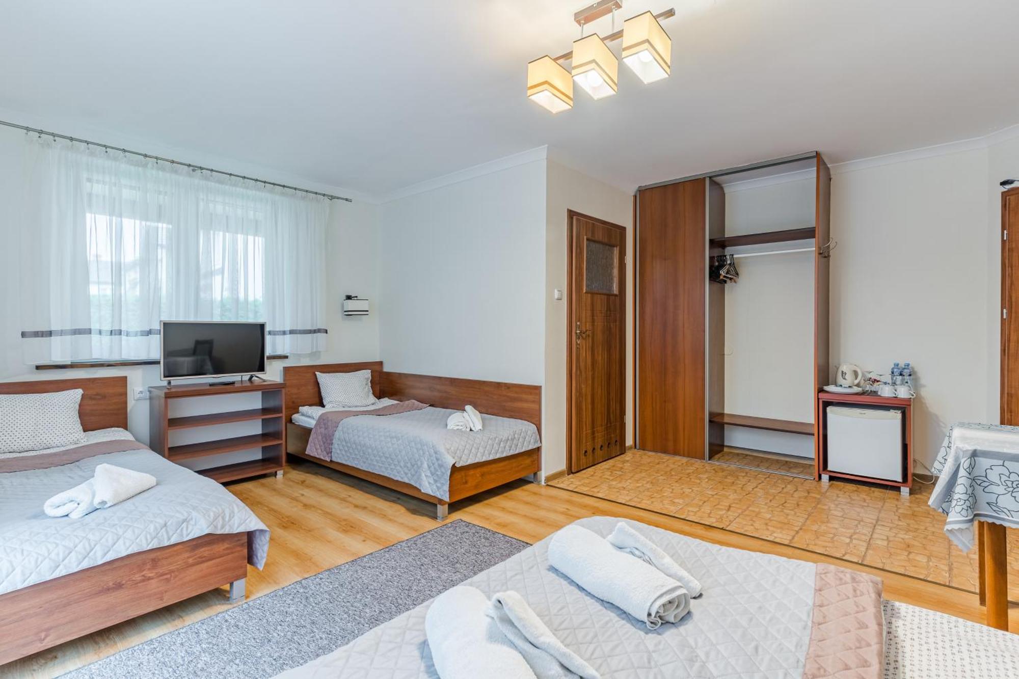 ウストカ Ramzes Bed & Breakfast エクステリア 写真