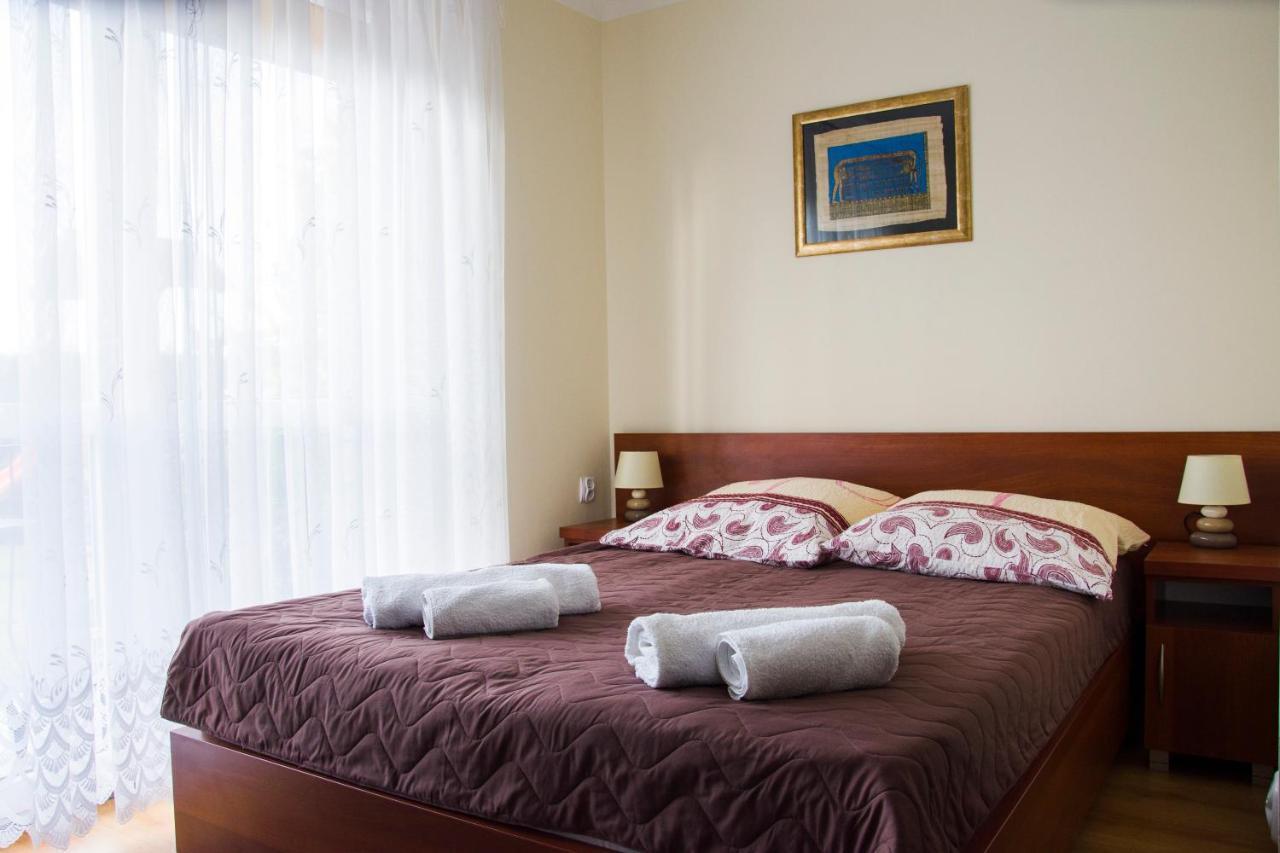 ウストカ Ramzes Bed & Breakfast エクステリア 写真
